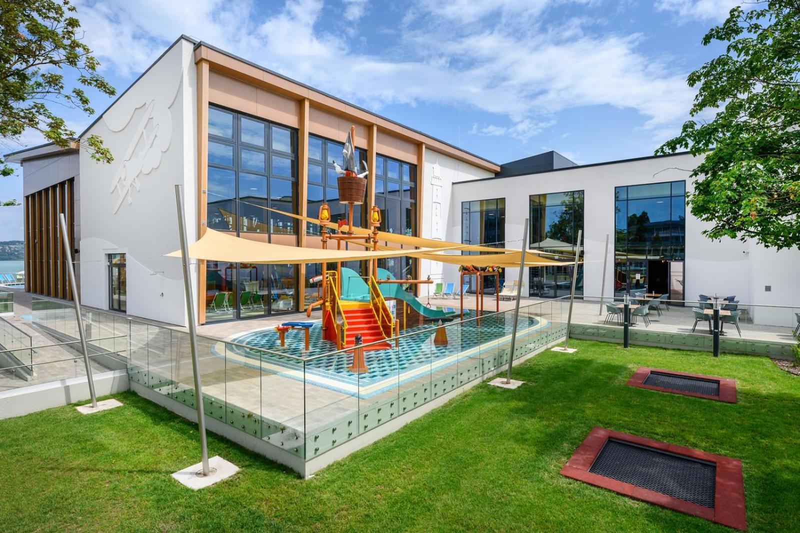 Szántód Moevenpick Balaland Resort Lake Balaton מראה חיצוני תמונה