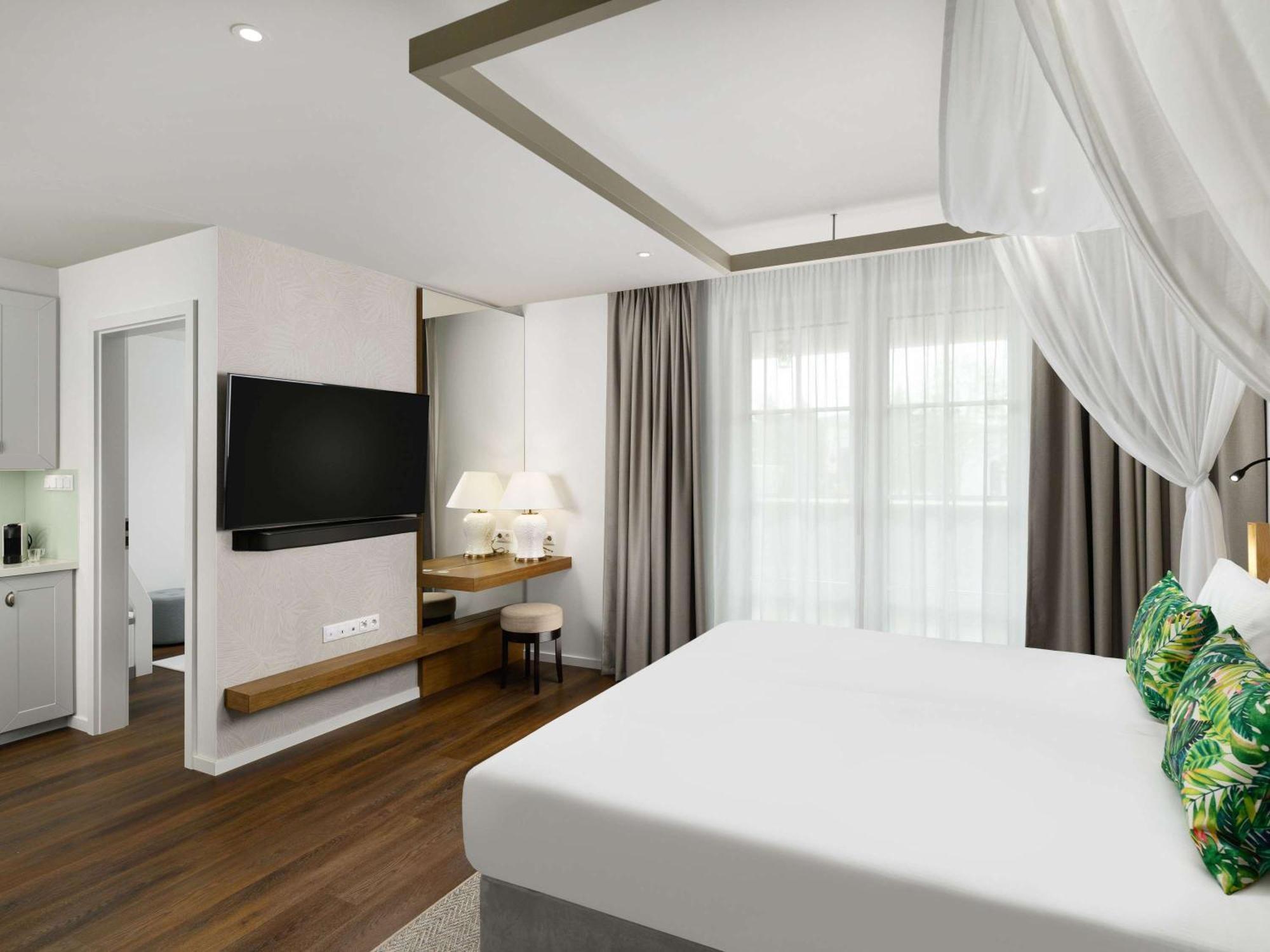 Szántód Moevenpick Balaland Resort Lake Balaton מראה חיצוני תמונה