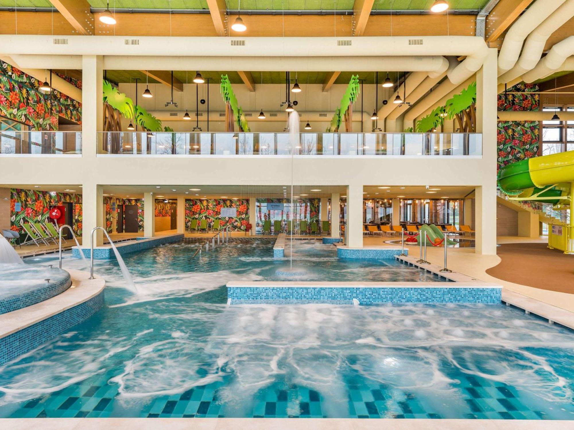 Szántód Moevenpick Balaland Resort Lake Balaton מראה חיצוני תמונה